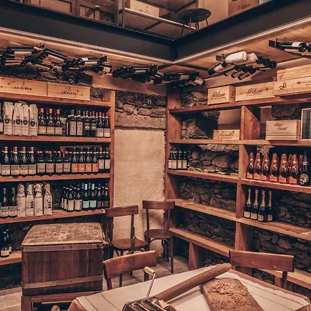 Casa Rampolina بيت ضيافة ستريزا