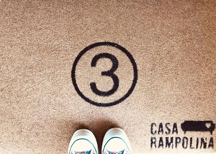 Casa Rampolina بيت ضيافة 4*